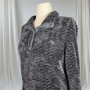 Avalanche Gray Fuzzy Fleece Pullover Women's‎ M Snap Button Collar Cozy Outdoors